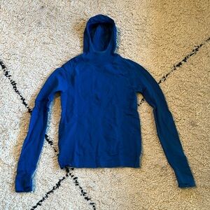 like new Athleta blue hooded pullover workout long sleeve top size S